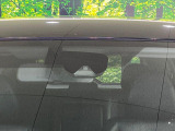【エマージェンシーブレーキ】走行中に前方の車両等を認識し、衝突しそうな時は警報とブレーキで衝突回避と被害軽減をアシスト。より安全にドライブをお楽しみいただけます。