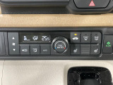 【シートヒーター】寒い日に重宝するシートヒーター!エアコンより早く温まってくれるので寒がりの人も安心ですね♪エアコンの温風は乾燥するから苦手、という方にもをおすすめです。