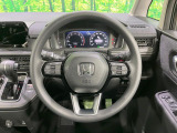 【純正革巻きステアリング】上質な革を使用することで、手にしっかり馴染みとても運転しやすいハンドルです♪