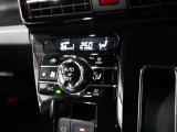 車内の温度管理に便利なオートエアコン☆
