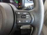 ハンドル右側にはクルーズコントロールのスイッチが装備され運転中の操作も安心して行えます!