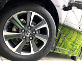 【純正16インチアルミホイール】外観にマッチした純正アルミホイールを装着しております。各種社外アルミホイールや、スタッドレスタイヤも取扱いしております。是非ご相談ください♪