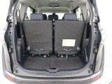 3列目を収納すれば、広々としたラゲージスペースを備えています。大きなものや長さのある荷物もしっかりと積み込めます。