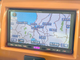 【ナビゲーション】使いやすいナビで目的地までしっかり案内してくれます。各種オーディオ再生機能も充実しており、お車の運転がさらに楽しくなります!!