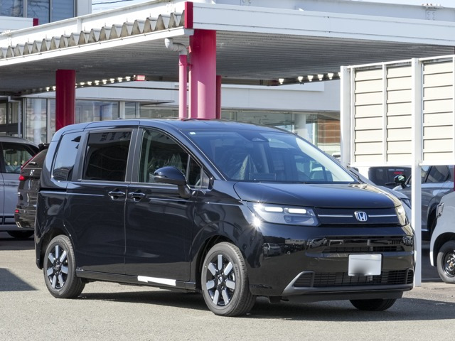 フリード 1.5 e:HEV エアー EX 