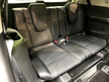3列目シートはもちろん状態良好☆大人でもゆったりと座って頂けますので、大人数でのお出かけもラクラクです♪ご家族で、気の知れた仲間で、ドライブに行くのが楽しみですね♪