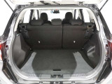 開口部の広いラゲージスペースは、荷物もラクラク積み込めます。