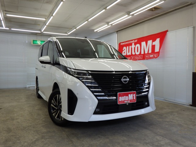 セレナ 2.0 ハイウェイスターV Vセレクション 4WD 