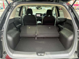 【ラゲッジスペース】ラゲッジルームはリアシートを倒すことで、大容量のスペースを確保♪