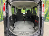 後席を格納すると、これだけの広さが!シーンに合わせたシートアレンジで、大きな荷物も積むことが出来ます♪