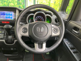 ステアリングも使用感が少なく、きれいな状態となっております♪