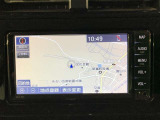 【純正ナビ】人気の純正ナビを装備しております。ナビの使いやすさはもちろん、オーディオ機能も充実!キャンプや旅行はもちろん、通勤や買い物など普段のドライブも楽しくなるはず♪