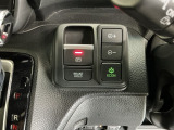 パーキングブレーキはスマートな電子制御式と合わせて渋滞時等にブレーキペダルから足を離しても停車状態を保持してくれるオートブレーキホールド機能で運転が楽になります。スタートはアクセルペダルを踏むだけ