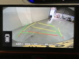 バックガイドモニターで、後方を確認しながら安心して駐車することができます。運転初心者も熟練者も必須の機能ですよ!