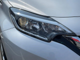 夜間や荒天時により良好な視界で安心な走行をご希望される方には【高輝度LEDヘッドライト】の取付がおすすめ!多くのお客様にご好評いただいております♪