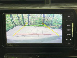 【バックカメラ】駐車時に後方がリアルタイム映像で確認できます。大型商業施設や立体駐車場での駐車時や、夜間のバック時に大活躍!運転スキルに関わらず、今や必須となった装備のひとつです!