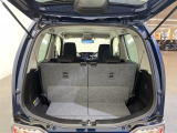 【トランク】積み込みやすくて、たっぷり積める荷室です。シートアレンジできるものは、乗車人数と荷物の量や大きさによってシートを動かすことができるので、より快適なドライブが可能です!