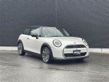 ◆LIBERALAは、輸入車選びの新たなスタイルを提案するインポート・セレクト・ブランドです。オーナー様となる方がクルマから直接感じる感性を第一にした、最良の一台との出会いをコーディネートいたします。