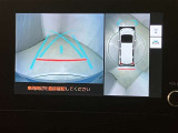 全周囲カメラ付きで車庫入れも安心ですね。