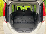 普段のお買い物や通勤、送迎等に十分な荷室スペースを確保しております。セカンドシートを倒すと、大きな荷物の積載も可能です♪