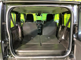 普段のお買い物や通勤、送迎等に十分な荷室スペースを確保しております。セカンドシートを倒すと、大きな荷物の積載も可能です♪