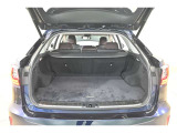 広々としたラゲージスペースを備えています。大きなものや長さのある荷物もしっかりと積み込めます
