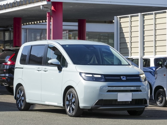 フリード 1.5 e:HEV エアー EX 