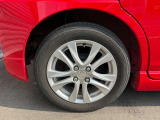 スズキ純正ホイール付き♪タイヤサイズ165/65R15です。スタッドレスタイヤのご用意もあります!