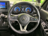 【純正革巻きステアリング】上質な革を使用することで、手にしっかり馴染みとても運転しやすいハンドルです♪