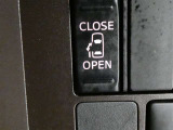 片側電動スライドドアのスイッチ付です。車内からもスイッチひとつで楽にドアの開閉が可能です。電動なので開閉時に力を使う必要がなく、半ドアになることもありません!