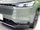 【シーケンシャルターンランプ付きLEDヘッドライト】人気の『流れるウィンカー』付きのLEDヘッドライトを装備♪高級感はもちろん、点灯時は存在感たっぷりで他車からも認識されやすく安心です。
