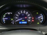 各操作スイッチは使いやすい位置に配置され、とっても見やすいメーターです。夜間時はラグジュアリーな気分にさせてくれる照明が魅力ですので、夜のドライブも楽しみになりますよ♪