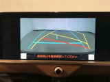 【バックモニター】駐車時に後方がリアルタイム映像で確認できます。大型商業施設や立体駐車場での駐車時や、夜間のバック時に大活躍!運転スキルに関わらず、今や必須となった装備のひとつです!