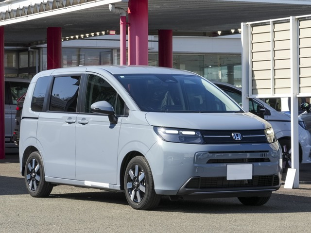 フリード 1.5 e:HEV エアー EX 