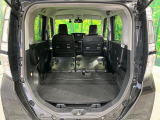 普段のお買い物や通勤、送迎等に十分な荷室スペースを確保しております。セカンドシートを倒すと、大きな荷物の積載も可能です♪