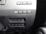 【運転席ポジションメモリー】【パワーバックドアスイッチ】【AUXスイッチ】(運転席インストルメントパネル下部4個)