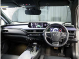 UX 250h 4WD アーバン エレガンス 4WD