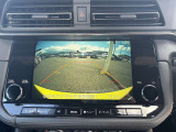 バックモニターで死角になりやすい後方が画面で確認できるので、車庫入れが安心してできます★