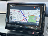 お出かけの際に安心のナビ付です☆バックカメラ機能で駐車もスムーズに行えます。