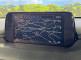 【純正ナビ】人気の純正ナビを装備。オーディオ機能も充実しており、Bluetooth接続すればお持ちのスマホやMP3プレイヤーの音楽を再生可能!毎日の運転がさらに楽しくなります!!