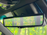 【デジタルインナーミラー】後席の大きな荷物や同乗者で後方が確認しづらい時でも安心!カメラが撮影した車両後方の映像をルームミラー内に表示。クリアな視界で状況の確認が可能です!