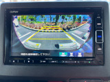 バックでの駐車が苦手な方や運転にあまり自信のない方でも後方の視界をしっかりサポート。安心して車庫入れが出来るバックカメラを装備しています!