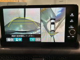 全方位モニターがついています! 車の周囲を360&deg;安全確認できるので、普段の駐車はもちろんの事、縦列駐車や幅寄せの際にも活躍してくれますよ。