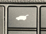 【パワーバックドア】スマートキーや運転席のボタンを押すだけでリアゲートが自動で開閉します!荷物を持っている時や、高い位置にあるバックドアを閉める際に便利な機能です♪