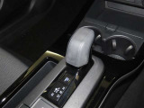 軽い力でシフトチェンジができる「エレクトロシフトマチック」を装備しております。
