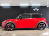 気密性の高いMINIは外観のかわいらしさとは裏腹に、外の雑音を遮り、高級感のある快適なドライブをお楽しみいただけます。