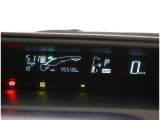 とっても見やすいメーターです。夜間時はラグジュアリーな気分にさせてくれる照明が魅力ですので、夜のドライブも楽しみになりますよ♪
