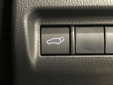 【パワーバックドア】荷物を抱えた状態でもリアゲートの開閉が可能です!お買い物時やアウトドアの際に役立ちます☆