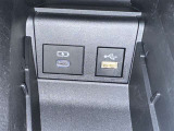 USB電源つき♪ 嬉しい装備ですね!