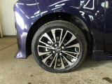 純正15インチアルミホイール装備です☆
